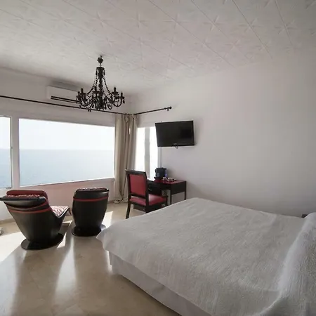 Hotell Boutique Milla De Plata Torreguadiaro